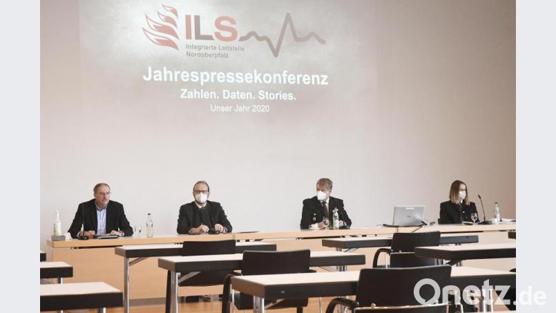 Pressekonferenz der ILS mit Geschäftsleiter Alfred Rast, Landrat Andreas Meier, ILS-Leiter Jürgen Meyer und Schichtleiterin Sarah Müller. Bild: Gabi Schönberger