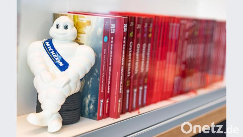 Alle Jahre wieder: Auch 2021 und während der Coronapandemie verlieh der Guide Michelin seine berühmten Sterne. Die Oberpfalz kam dabei gut weg. Bild: Frank Rumpenhorst/dpa