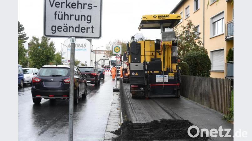 Schon mehrmals wurde in den vergangenen Jahren die Verkehrsführung in der Moosbürger Straße (u.a. wegen Baustellen) im Mündungsbereich mit der Dr.-Seeling-Straße geändert. Könnte es eine Dauerlösung sein? Archivbild: Gabi Schönberger