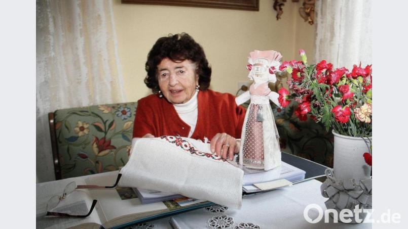 30 Jahre lang widmete sich Mine Weiß der Ukraine-Hilfe. Die Bevölkerung aus der Region Tschernobyl bedankte sich bei der Fuchsmühlerin dafür regelmäßig mit Geschenken. Archivbild: wro