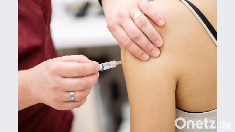 Die Oberpfalz erhält in dieser Woche 33.500 Impfdosen. Symbolbild: Ole Spata/dpa