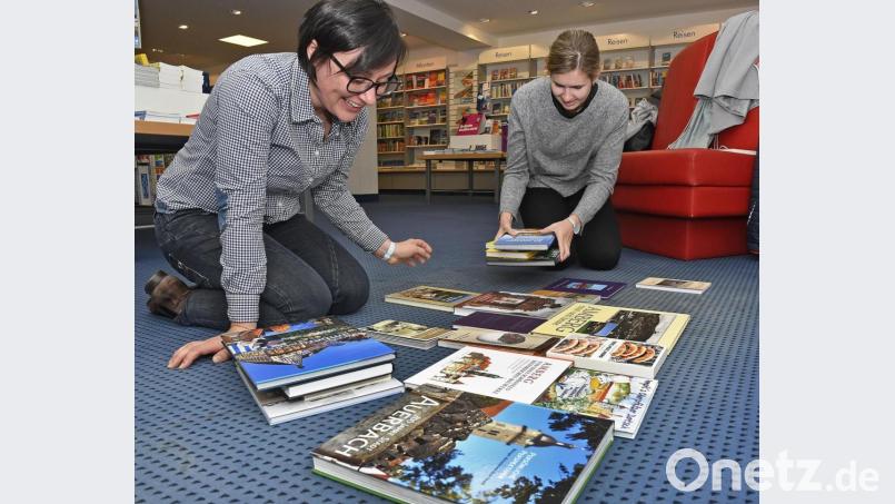 Wer in Amberg Bücher mit regionalem Bezug sucht, der wird auf jeden Fall fündig. Bild: Petra Hartl