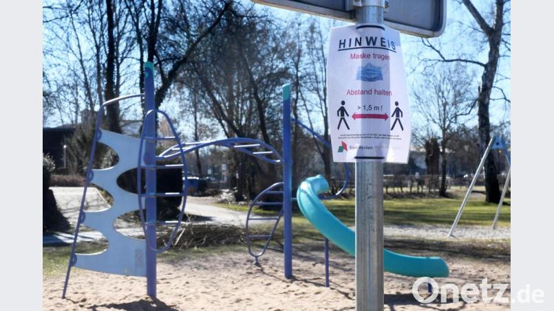 Die hohen Inzidenzwerte in Weiden veranlassten die Stadt zuletzt, die Coronamaßnahmen weiter zu verschärfen. Seit vergangener Woche gilt zum Beispiel die Maskenpflicht auch auf öffentlichen Spielplätzen. Bild: Gabi Schönberger