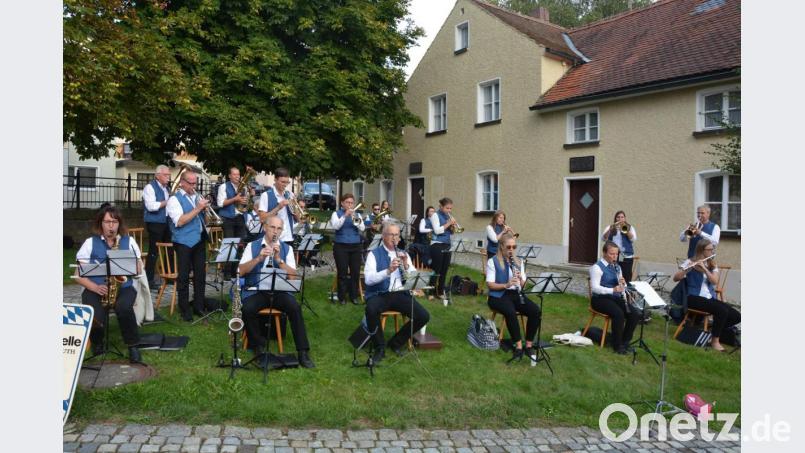 Im September vergangenen Jahres gab die Blaskapelle Konnersreuth eine öffentliche Probe vor dem Resl-Haus. Archivbild: jr