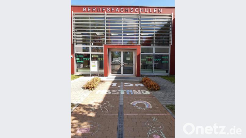 Die Berufsaussichten sind gut: An den Staatlichen Berufsfachschulen für Ernährung und Versorgung, Kinderpflege und Sozialpflege Oberviechtach kann man sich ab sofort anmelden. Bild: exb