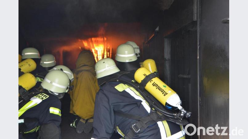 Solche Übungen im Brandcontainer kann es derzeit bei den Feuerwehren nicht geben. Archivbild: dob