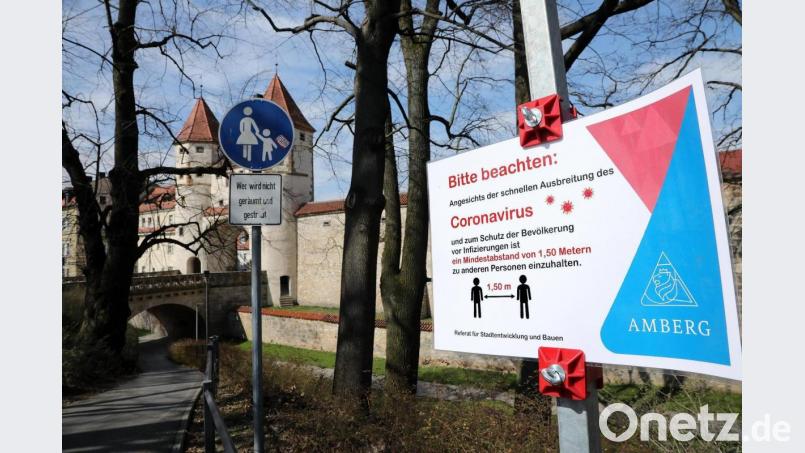 Ausgangsbeschränkung, Maskenpflicht und Alkoholverbot: In Amberg wurden am Wochenende geltende Corona-Regeln mehrfach ignoriert. Bild: Wolfgang Steinbacher