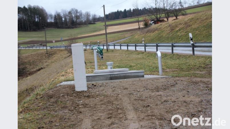 Die Gemeinde muss in die Wasser- und Abwasserversorgung in Pertolzhofen (Bild: Wagnerner Straße) investieren. Bild: frd