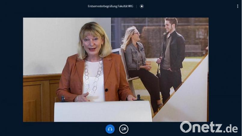 Die Präsidentin der OTH Amberg-Weiden, Professor Dr. Andrea Klug, begrüßt die Erstsemesterstudenten virtuell. Bis 30. April sind Präsenzveranstaltungen sicher nicht möglich. Bild:  Wiesel/OTH Amberg-Weiden