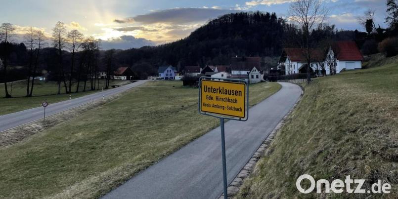Zum Ortsbild von Unterklausen gesellt sich aller Wahrscheinlichkeit nach bald ein Stahlgittermast der Telekom. Bild: lei
