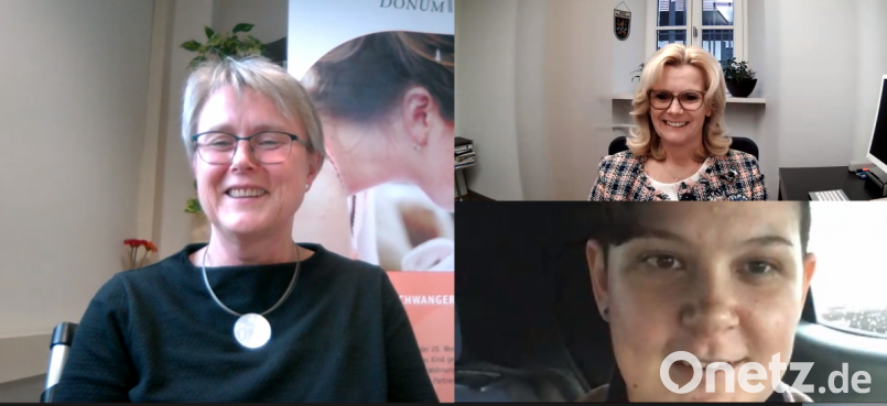 Donum Vitae-Beratungsstellenleiterin Elisabeth Schieder (links), Andrea Lang (rechts oben) und Sandra Kellermann haben viel zu tun. Bild: Bühner