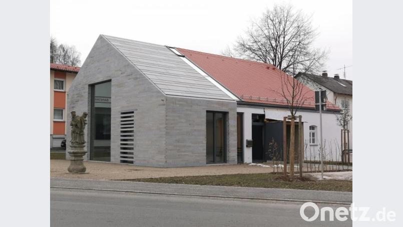 Keine Überraschung: Das schmucke städtische Gebäude in der Weidinger Straße 4 wird auf den Namen „Zäch-Haus“ getauft. Der Stadtrat schloss sich dem Bürgervotum der Online-Abstimmung an. Bild: Portner