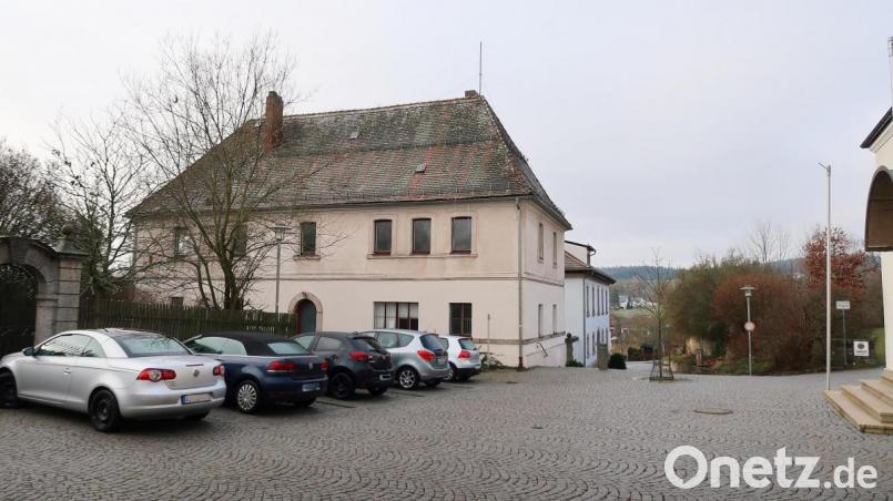 Der Umbau des ehemaligen Lehrerwohnhauses zum neuen Friedenfelser Rathaus gehört zu den größten Projekten des Erholungsortes in diesem Jahr. Bild: bsc