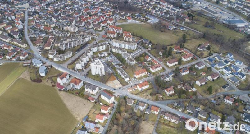 Der bevölkerungsreichste Stadtteil Loderhof kämpft auf der im Bild diagonal verlaufenden Achse Goethestraße-Südstraße mit Verkehrsüberlastung. Bild: Thilo Hierstetter