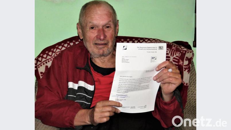 Norbert Hagen freut sich sehr über die hohe Auszeichnung, die er per Post bekommen hat. Das Verdienstkreuz hat er noch nicht in Händen. Es wird ihm noch persönlich verliehen. Bild: ubb