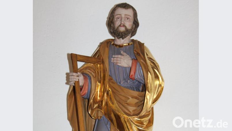 Eine Statue des heiligen Josef in der Kapelle in Neubernricht. Der Zimmermannswinkel, den er in der Hand hält, weist auf seinen Beruf hin. Bild: ads