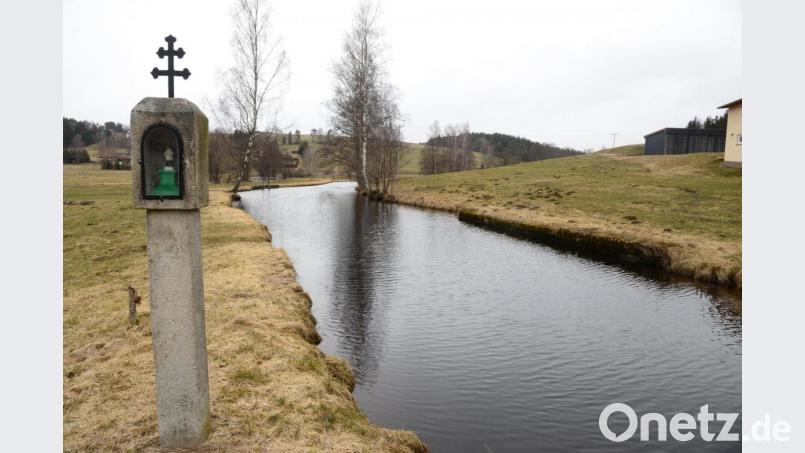 Bei Lösslmühle wird der Zottbach zu einem Ministausee. Bild: bey