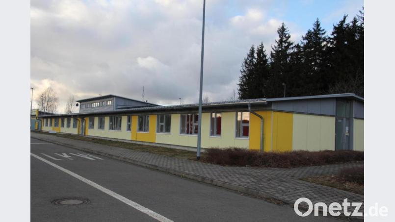 Einstimmig genehmigte der Mähringer Marktgemeinderat den Bauantrag, einen Tekturplan für die ehemalige Gemeinschaftsabfertigungsanlage Mähring als Unterkunft für Saisonarbeitskräfte. Bild: kro