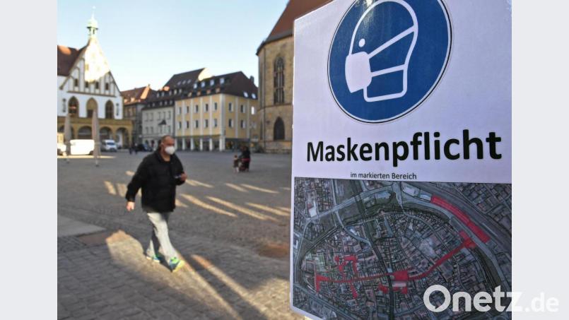 In der Amberger Innenstadt gilt nach wie vor Maskenpflicht in bestimmten Bereichen wie hier am Marktplatz. Archivbild: Petra Hartl