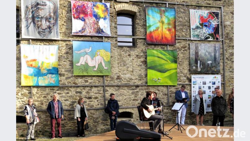 Das MQ plant eine Open-Air-Ausstellung. Ideengeber war Künstler Tom Brankovic, der in Pilsen bei einer ähnlichen Ausstellung mitgewirkt hat (Bild). Das MQ hat grünes Licht, nun müssen noch technische Details geklärt werden. Bild: ubb