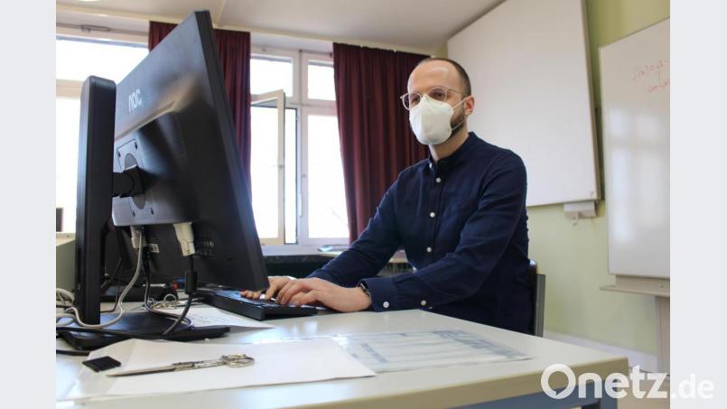 Manuel Pittner bietet auch Online-Lehrerfortbildungen an. Bild: Sascha Fuchs/fph