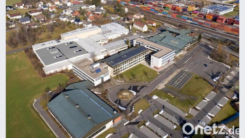 Auch für die Abschlussklassen bleibt das Berufliche Schulzentrum Wiesau bis nach den Osterferien geschlossen. Bild: wro