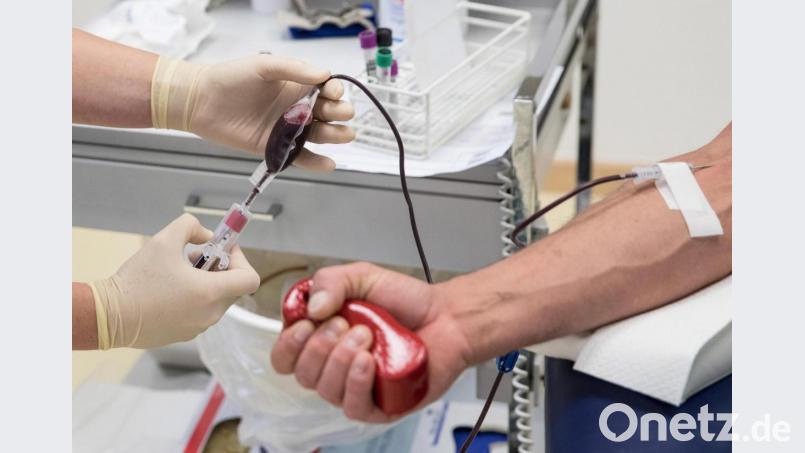 Die 200er-Marke rückt beim Blutspenden in Auerbach in Sichtweite. Symbolbild: Christian Charisius/dpa