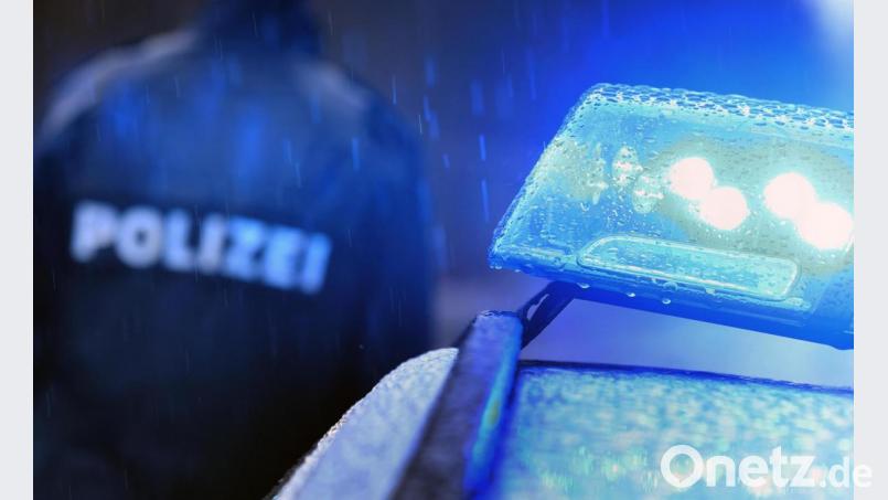 Einem Amberger ist am Wochenende das Fahrrad gestohlen worden. Zurückblieb nur ein Reifen. Bild: Karl-Josef Hildenbrand/dpa