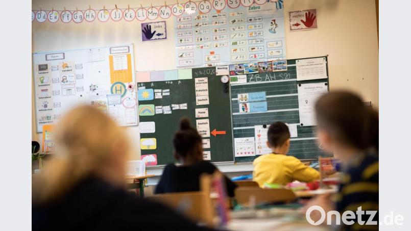 An der Erbendorfer Grundschule gilt nach Meinung einiger Eltern ein zu strenger Notenschlüssel. Symbolbild: Christian Charisius/dpa