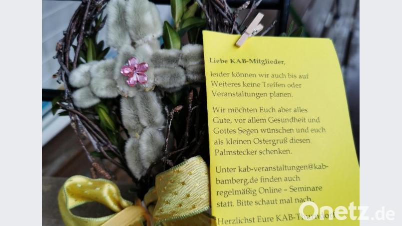 Mit einem Palmkreuz sowie einem Gruß- und Segensspruch wendet sich die KAB Kirchenthumbach an Freunde und Mitglieder. Bild: hzi