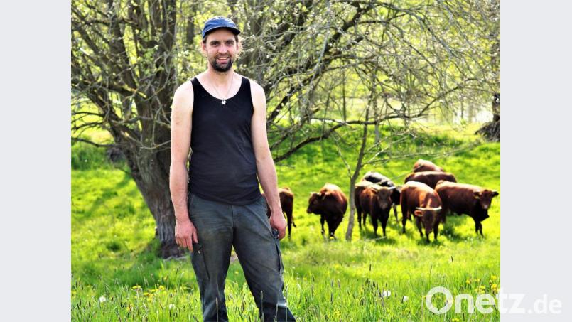 Biolandwirt Josef Schmidt möchte mit seiner Art der Landwirtschaft seinen Teil dazu beitragen, die Umweltsünden der Menschheit mit nachhaltiger Arbeit auszumerzen. Bild: Schmidt/exb