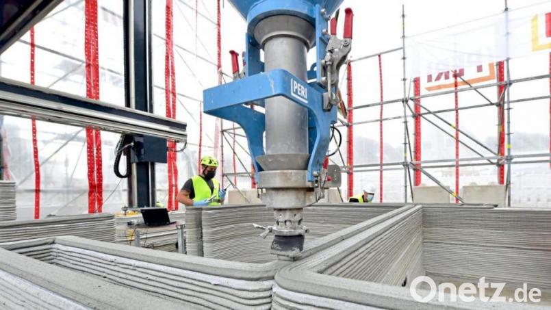 In Beckum (Nordrhein-Westfalen) entsteht das erste Haus aus dem 3-D-Drucker. Die Firma Glapor aus Mitterteich ist auch an dem Projekt beteiligt. Bild: Firma Peri/exb