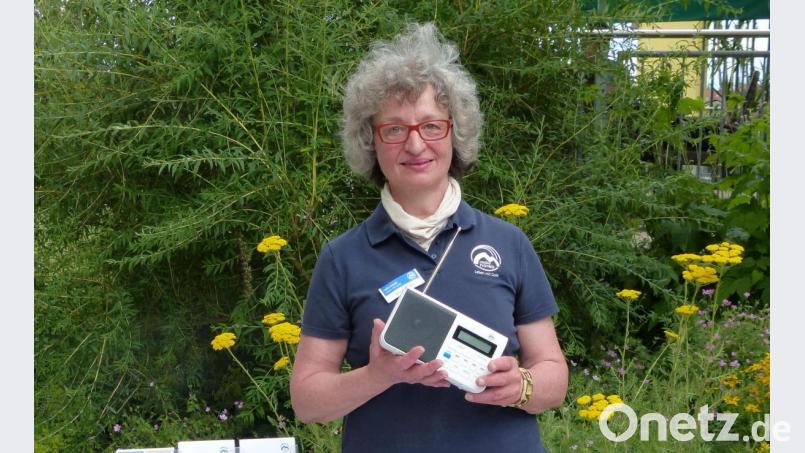 Angelika Schedl aus Premenreuth leitet die Regionalgruppe Tirschenreuth von Radio Horeb. Bild: Roswitha Heining