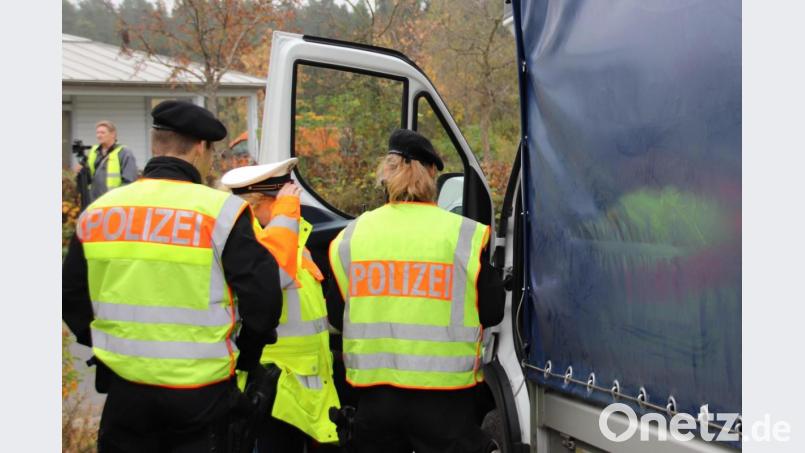 Bei Kontrollen an den Grenzen zum Nachbarland Tschechien entdeckt die Polizei immer wieder gefälschte Testbescheinigungen. Symbolbild: td