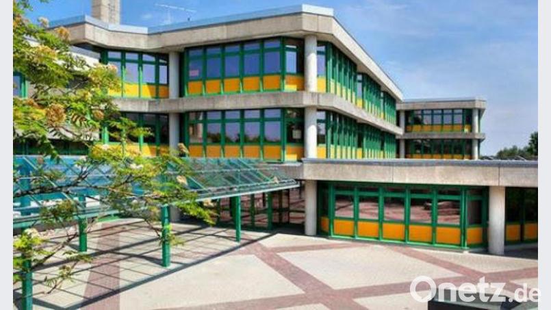 Ruhe herrscht momentan in der Krötensee-Mittelschule.. Nach den Osterferien bereiten sich hier die Schülerinnen und Schüler der zehnten Klassen auf ihre Prüfungen vor. Bild: hka