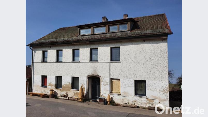 In diesem Wohnhaus im Neunburger Ortsteil Kröblitz brach der Brand am 25. März aus. Bild: Hösamer