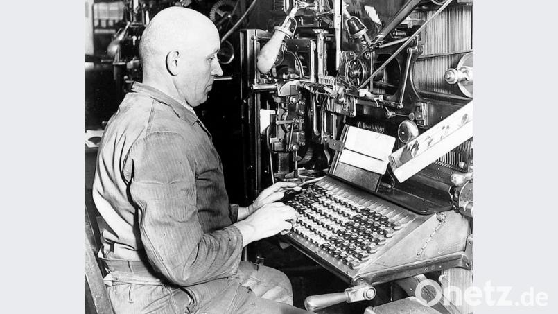 Die Arbeit an den Setzmaschinen war etwas für Experten. Bild: AZ-Archiv