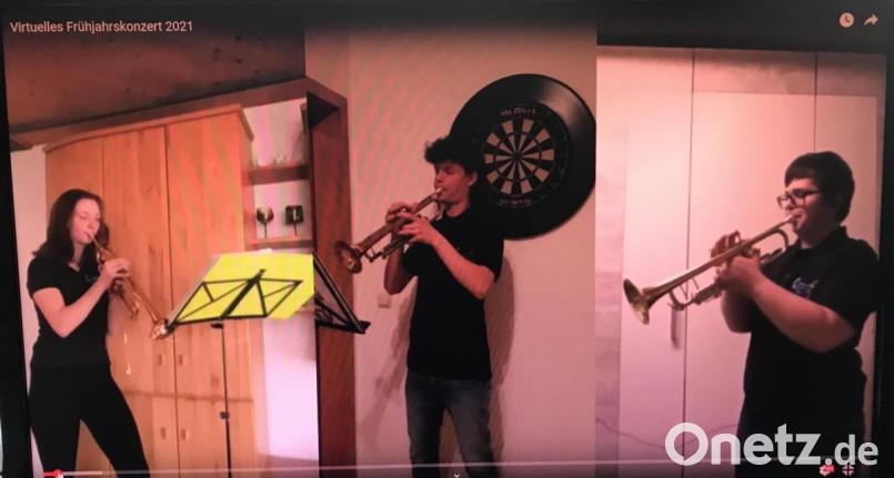 Das Trompetenensemble eröffnete das virtuelle Frühjahrskonzert mit einer Fanfare. Screenshot: jzk
