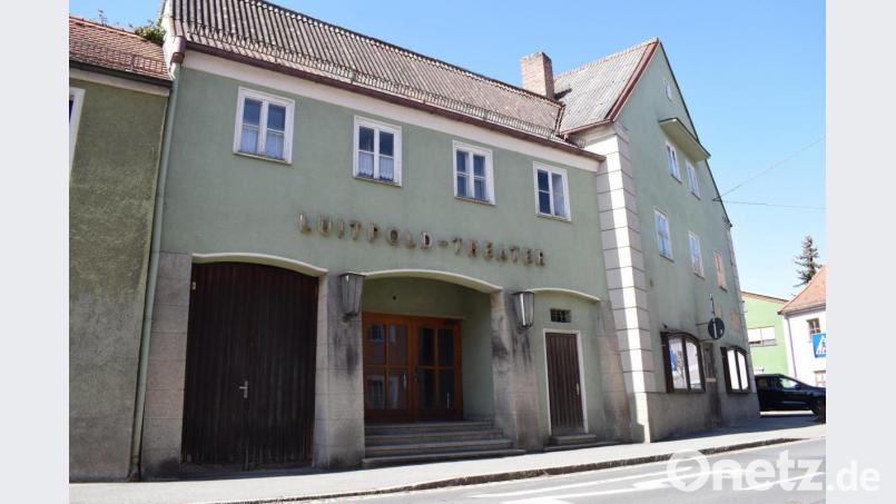 Auch die Sanierung des Luitpold-Theaters kann erst 2023 beginnen. Zudem verzögerte Corona die Vergabe an ein Planungsbüro. Bild: szl