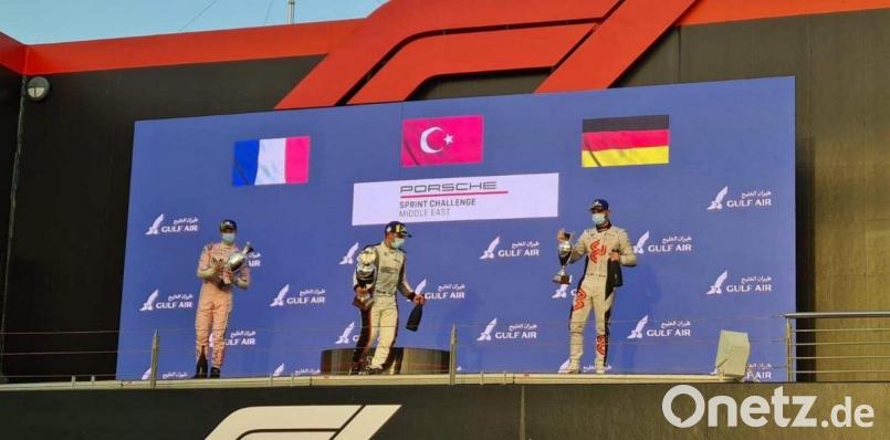 Richard Wagner auf dem Podest (rechts). Bild: Richard Wagner