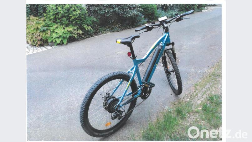 Wer weiß, wo dieses Rad in Tirschenreuth steht? Bild: Polizeiinspektion Tirschenreuth/exb