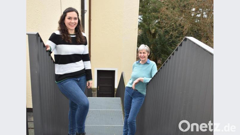 Die beiden Jugendpflegerinnen Katharina Grimm (links) und Theresia Kunz von der Kommunalen Jugendarbeit im Landkreis Tirschenreuth. Bild: lue