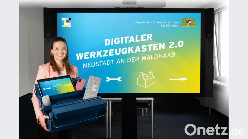 Das Projekt „Digitaler Werkzeugkasten 2.0“ startet auch im Landkreis Neustadt/WN. Bild: Bayerisches Staatsministerium für Digitales/exb