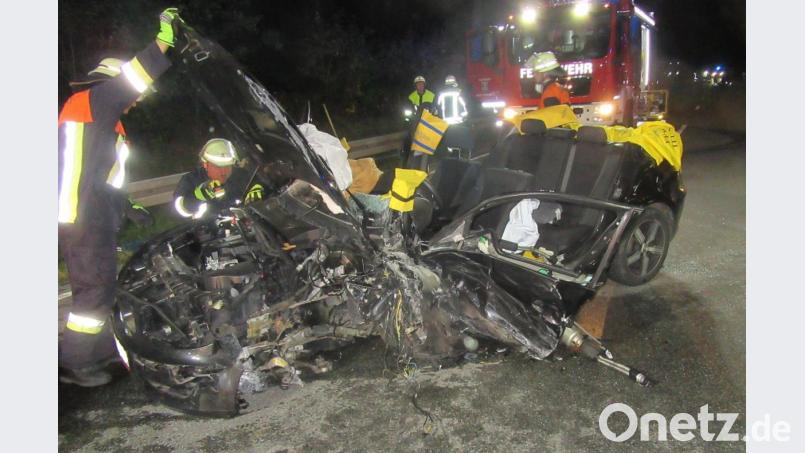 Bei diesem Unfall, der sich am 15. Oktober des vergangenen Jahres, auf der Bundesstraße 22 auf Höhe Zeinried ereignete, wurden zwei Frauen verletzt. Bild: Polizei Oberviechtach/exb