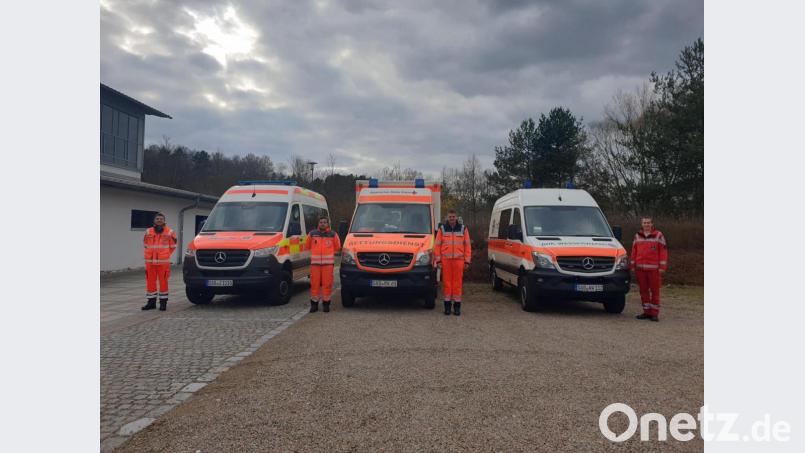 Andreas Kramer, Florian Kleidl, Maximilian Turban und Christopher Kurz (von links) sind stolz darauf, dass die Schwarzenfelder Hilfsorganisationen nun ein tägliches Testangebot machen können. Bild: Janine Jobst/exb