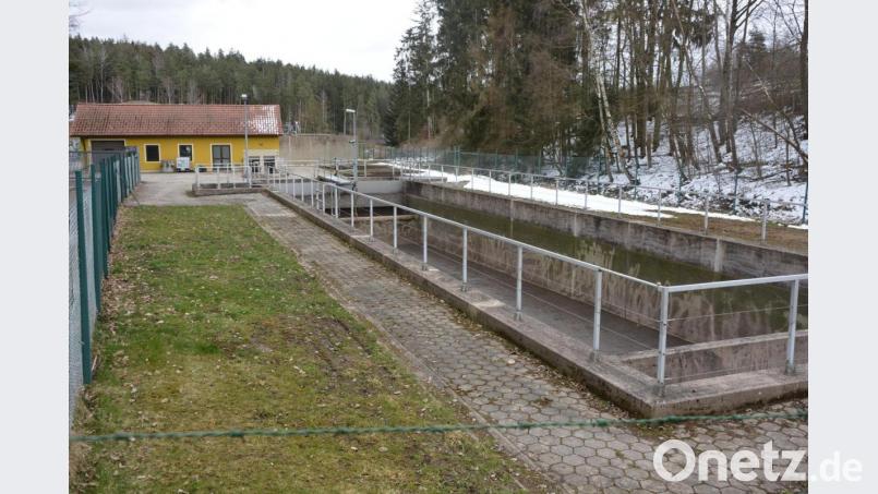 In den Haushaltsplan der Gemeinde Pechbrunn wurden heuer nochmals 650 000 Euro als Restsumme für die inzwischen abgeschlossene Ertüchtigung der Kläranlage eingestellt. Die Gesamtkosten für das Projekt beliefen sich auf knapp über zwei Millionen Euro. Bild: jr