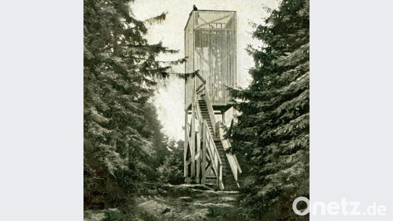 1921, also vor 100 Jahren, stürzte dieser Holzturm auf dem Ochsenkopfgipfel ein. Archivbild: Josef Wiche/exb