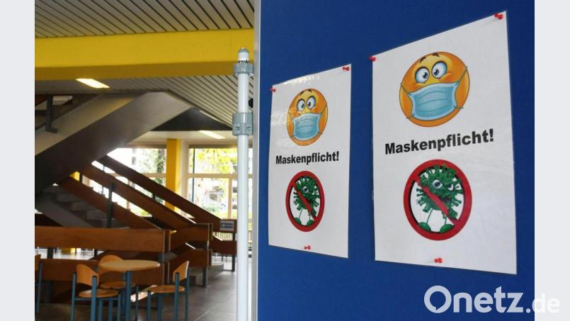 Zumindest Abschlussschüler besuchen nach den Osterferien wieder die Bildungsstätten. Unter anderem neue Lüftungsgeräte und CO2-Sensoren helfen beim Infektionsschutz. Bild: Gabi Schönberger