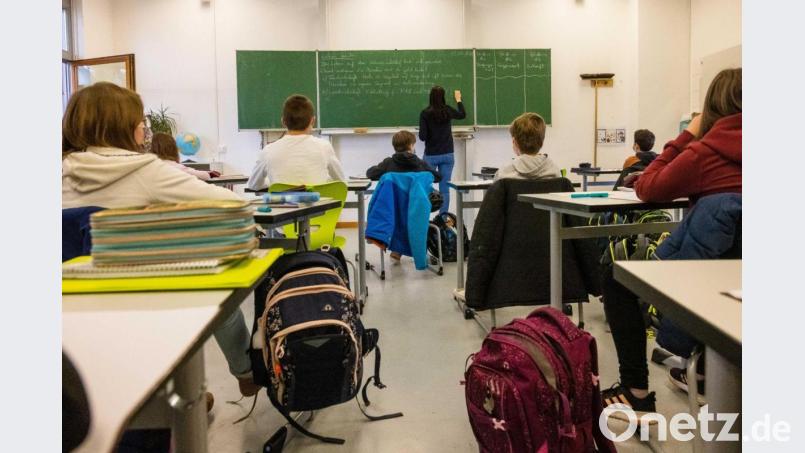 Die Elternbeiräte der Grundschule Kulmain fordern Öffnungsperspektiven für Schule und Kita im Gemeindegebiet Kulmain. Symbolbild: Philipp von Ditfurth/dpa