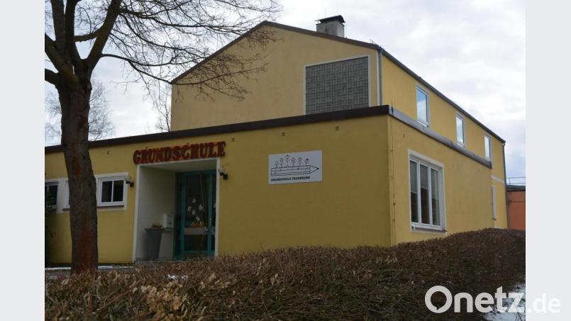 Die Ausstattung der Grundschule Pechbrunn mit mobilen Luftreinigungsgeräten will die Gemeinde von einer staatlichen Förderung abhängig machen. Ein Antrag ist gestellt. Bild: jr